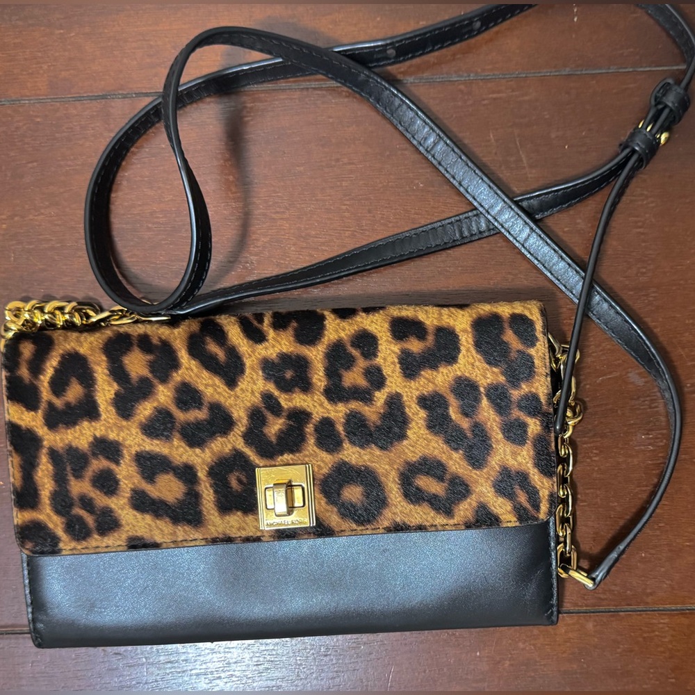 Michael Kors Leopard Print/Black Leather Crossbody Wallet/Purse
